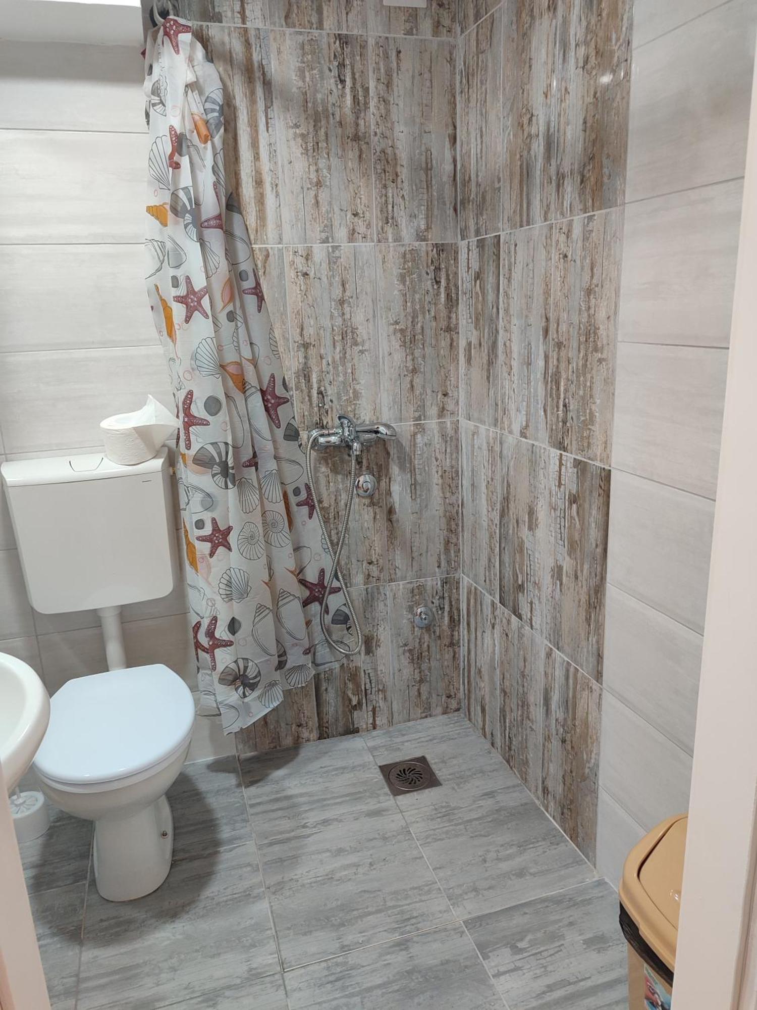 Apartmani Hub Ниш Екстер'єр фото