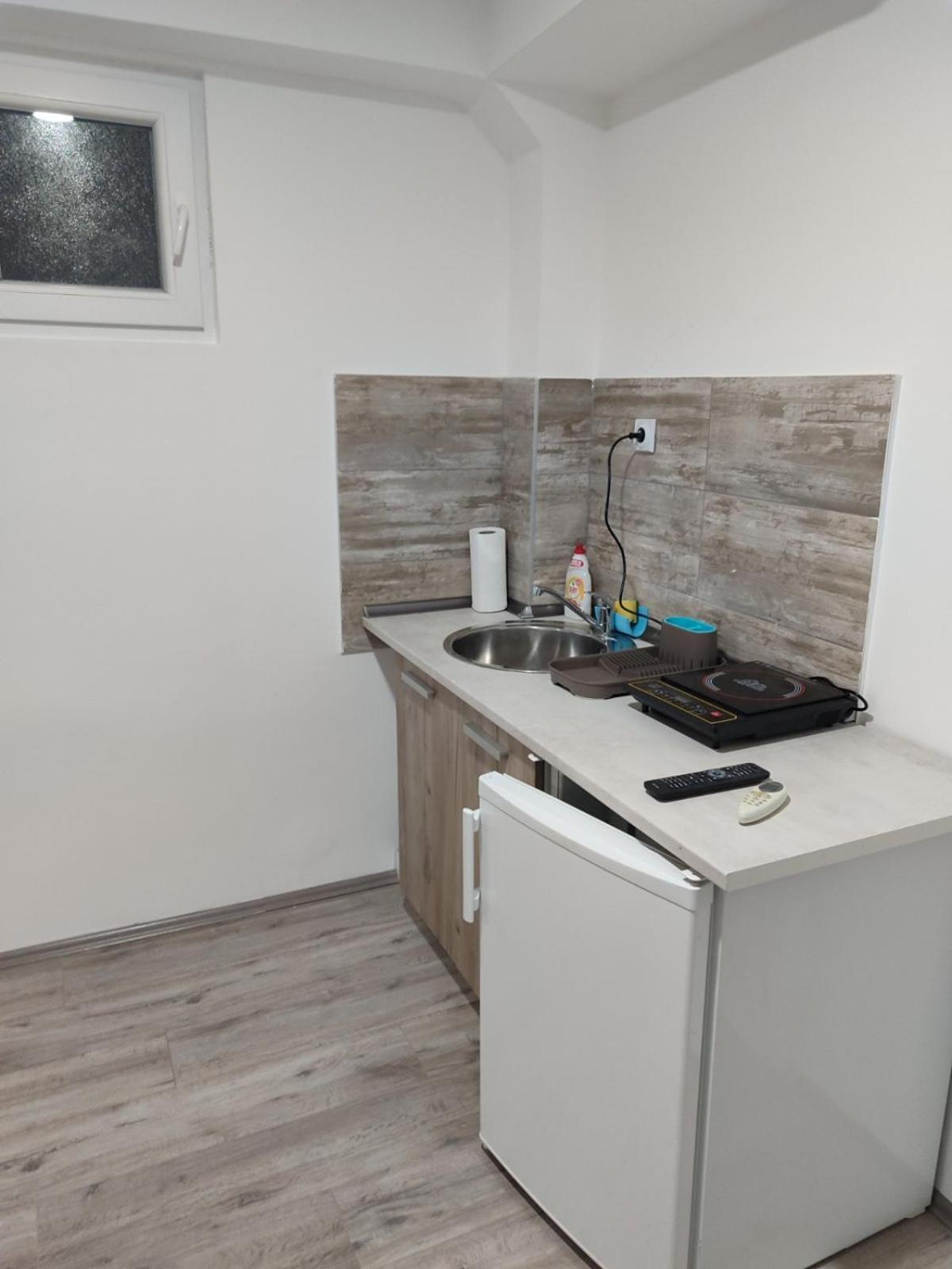 Apartmani Hub Ниш Екстер'єр фото